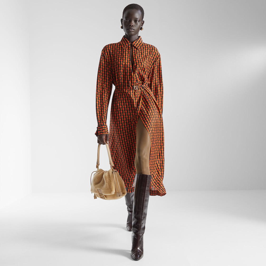 FENDI Mamma Baguette Medium Beige shearling bag - Image 5